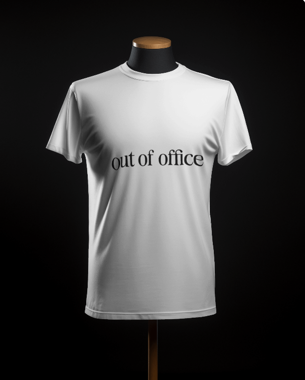 Employee : Out of Office T-Shirt