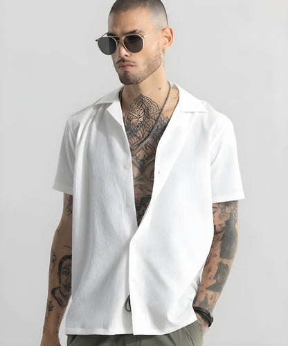 Men Regular Fit Solid Club Collar Casual Shirt